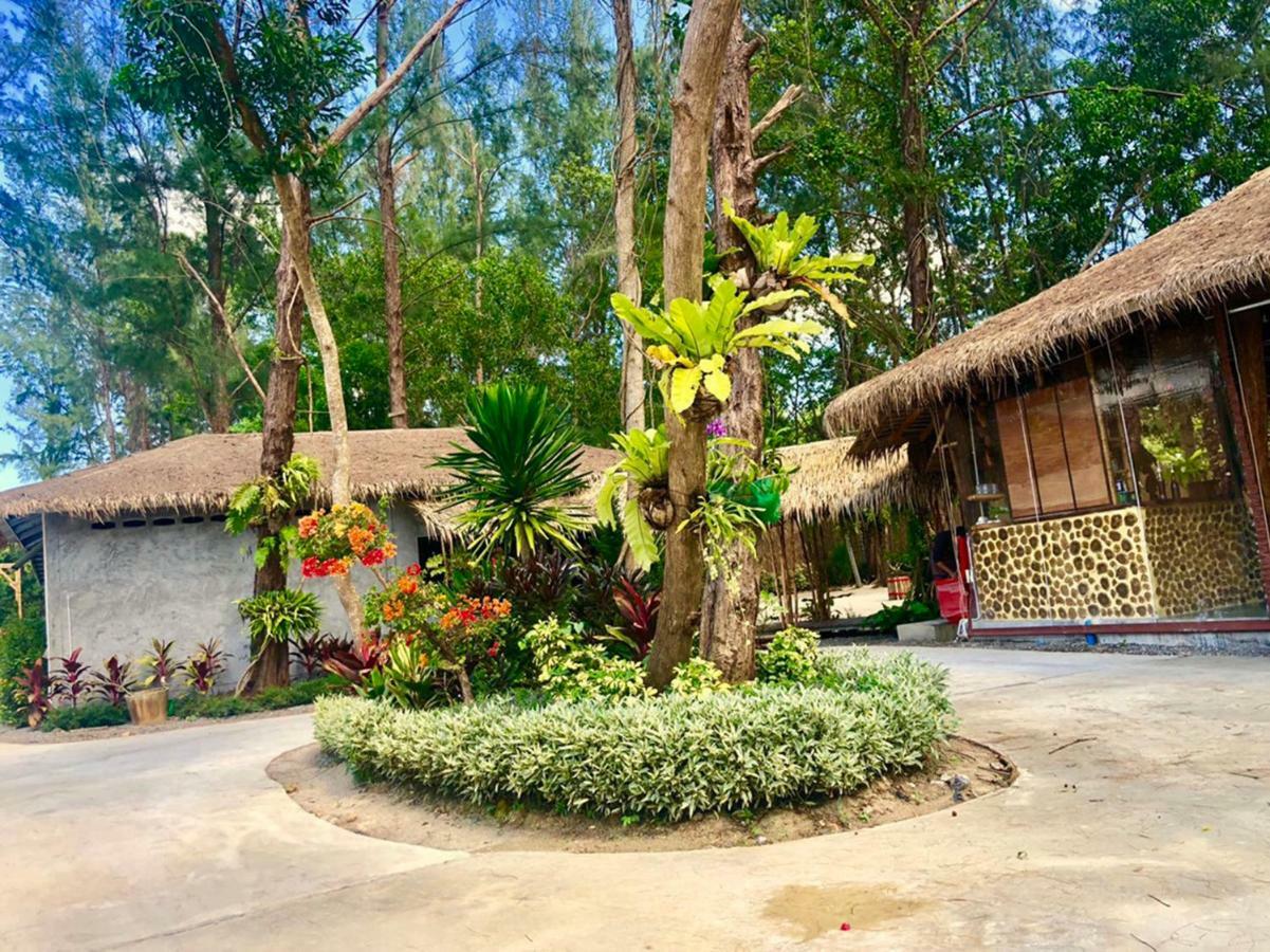 Hotel Cicada Lanta Ko Lanta Exterior foto